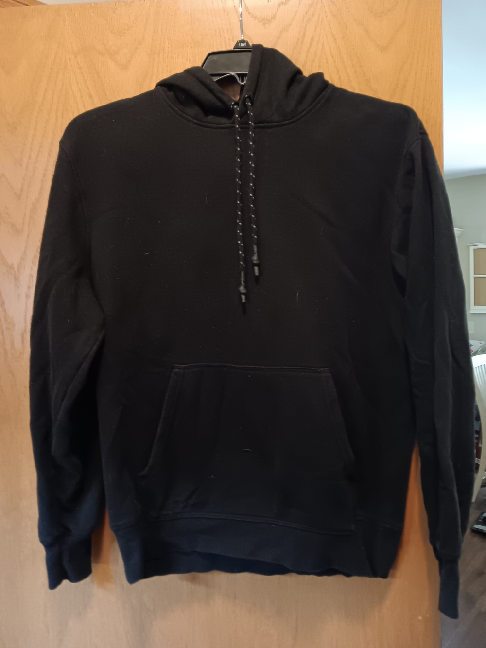 MTA SPORT Black Men's Pullover Hoodie with Kangaroo Pocket